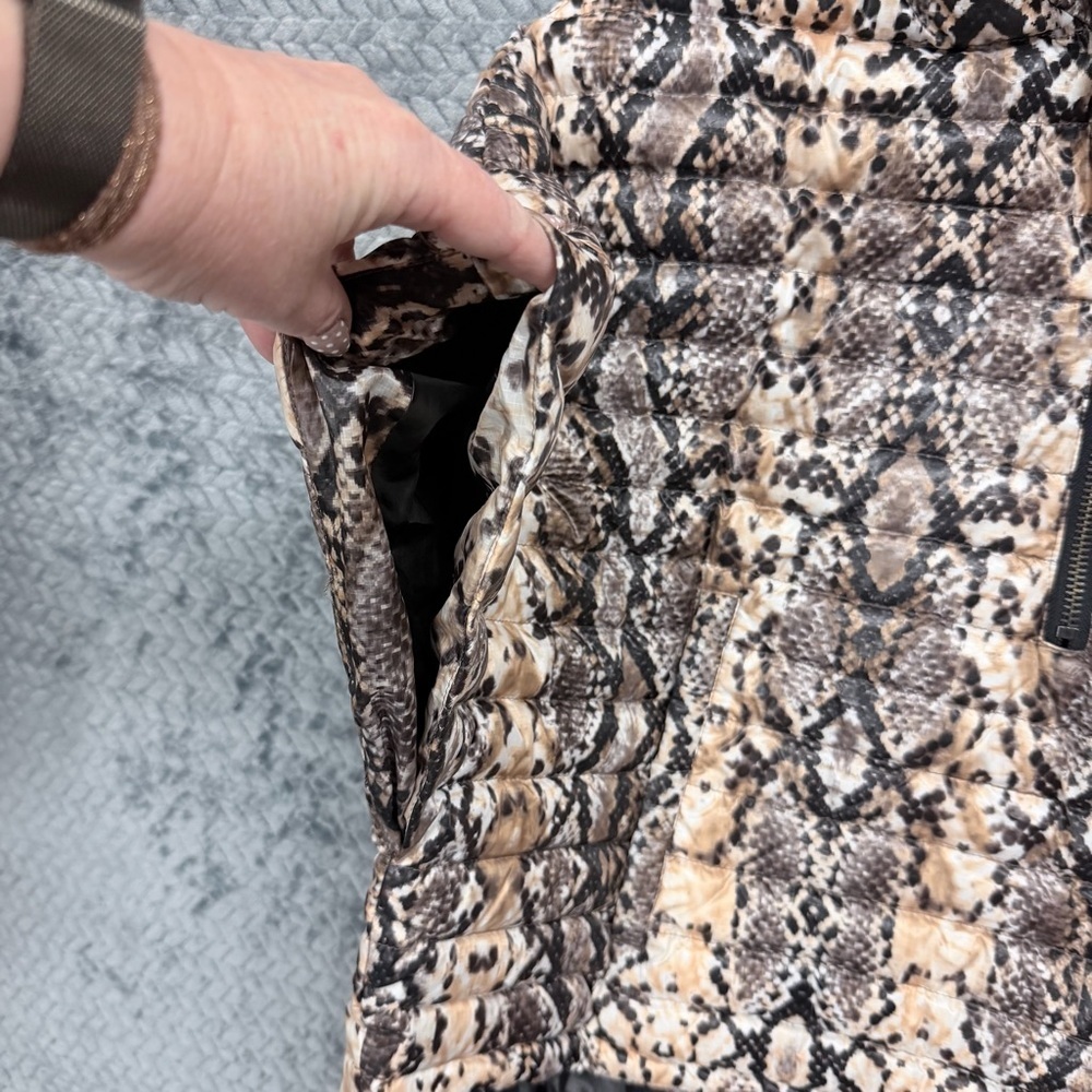 Think Royln Snakeskin Print Quilted Wingman Poncho size XS/S - Picture 7 of 14
